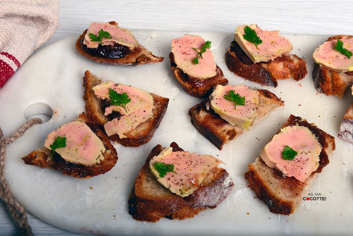 Petits toasts au foie gras chutney de figues