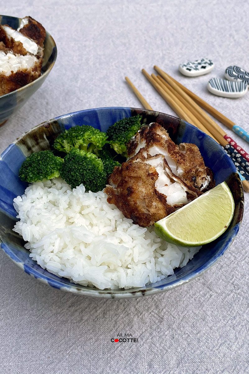 Bowls poisson pané, brocoli et riz
